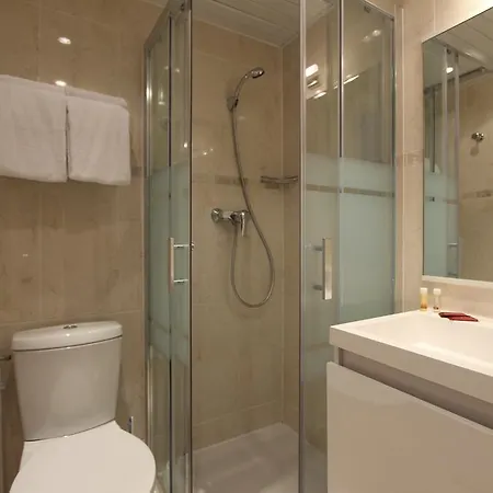 Hotel Chopin 2*