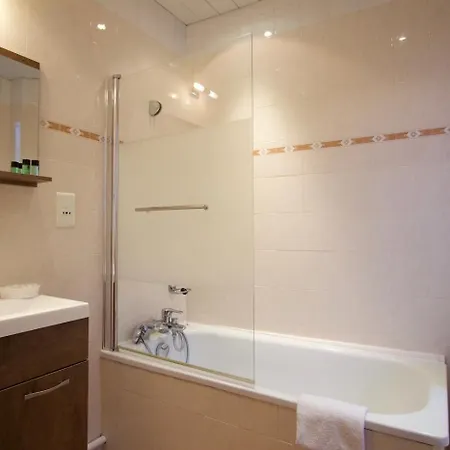 Hotel Chopin 2*