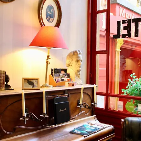 オテル ショパン ホテル