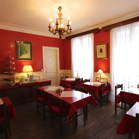 Chopin Otel 2*