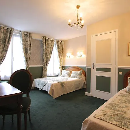Otel Chopin 2*