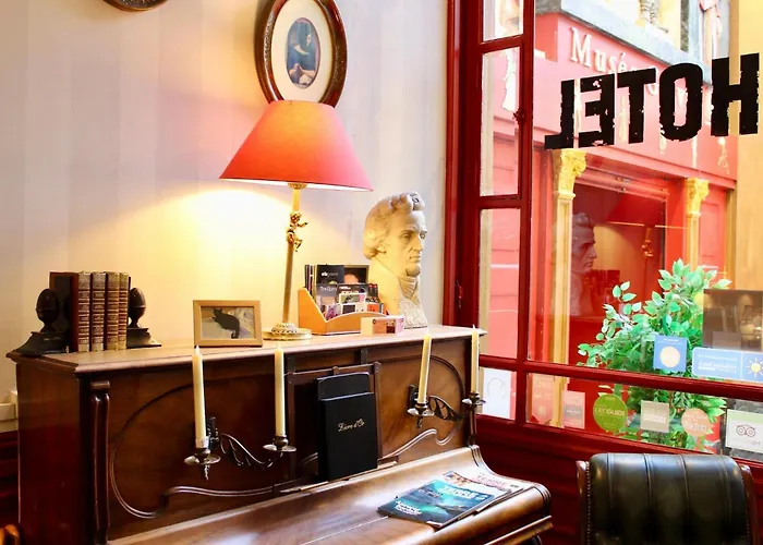 オテル ショパン ホテル