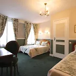 Hotel Chopin 2*